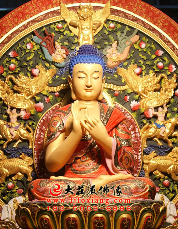 五方佛之南方宝生如来彩绘塑像